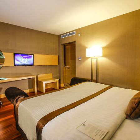 Dedeman Bostanci Istanbul Hotel&Convention Center Esterno foto Deluxe Room