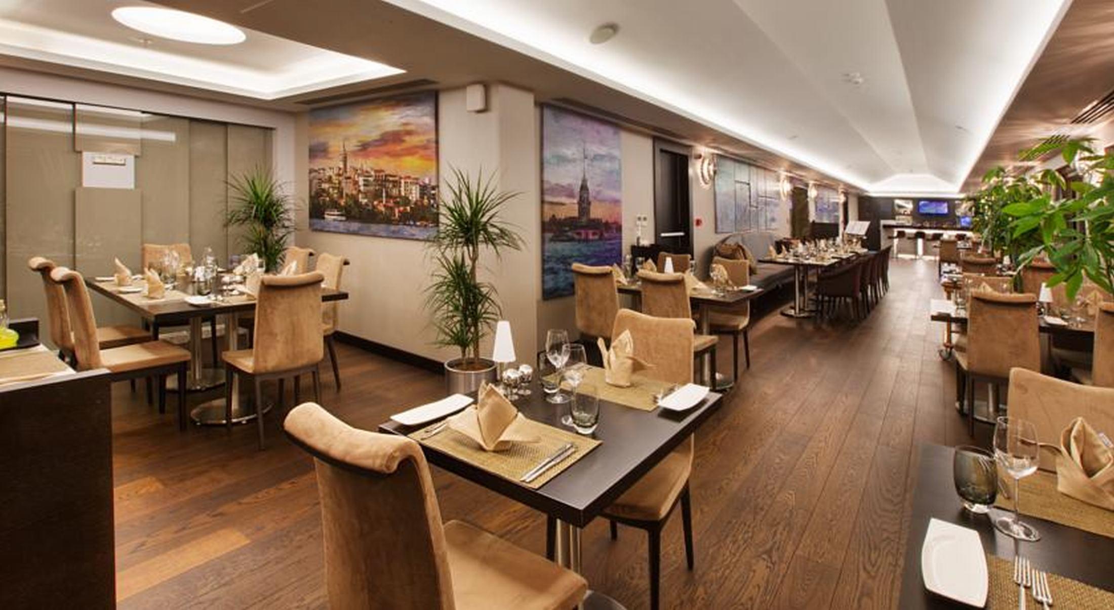 Dedeman Bostanci Istanbul Hotel&Convention Center Esterno foto The restaurant